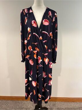 Suite 7 Navy Floral fake Wrap plus size Midi Dress size‎ 2X